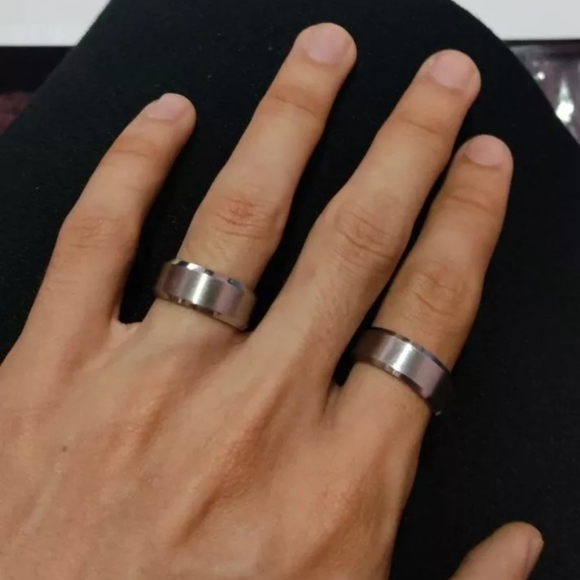 Men Stainless Steel 8mm Brushed Finish Ring with Beveled Edges - Picture 5 of 7